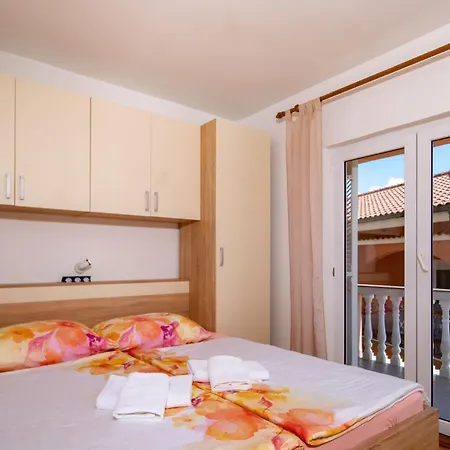 Kastell-1 By Interhome Apartment Lopar